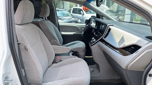Toyota Sienna 3.5 Xle At