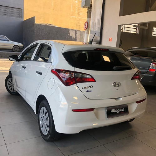 Imagem 4 de 15 de Hyundai Hb20 1.0 Unique 12v