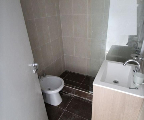 Imagen 8 de 13 de Departamento De 2 Ambientes En Planta Baja En Venta - San Justo