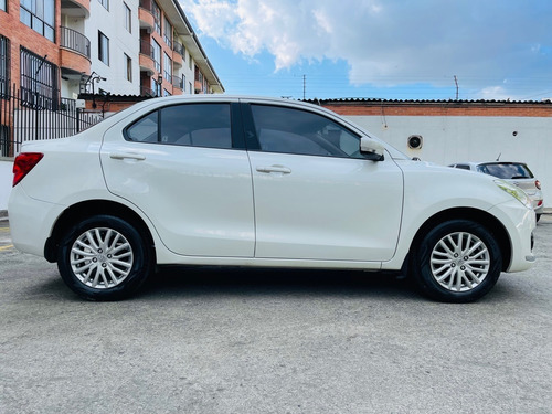 Imagen 7 de 16 de Suzuki Swift