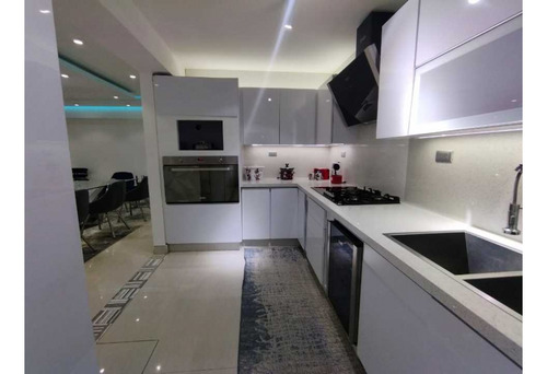 Apartamento En Venta En Valle Blanco Om-6249904