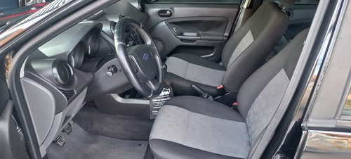 Ford Fiesta 1.6 ROCAM HATCH 8V FLEX 4P MANUAL