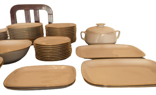 Vajilla Germany De Porcelana Con Borde De Oro Aproveche!!! (Usado)