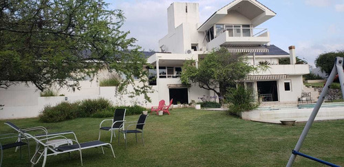 Imagen 1 de 27 de Casa Venta Villa Allende Golf