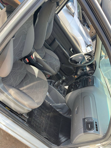 Imagem 5 de 6 de Fiat Strada 1.4 Mpi Working Ce 8v Flex 2p Manual