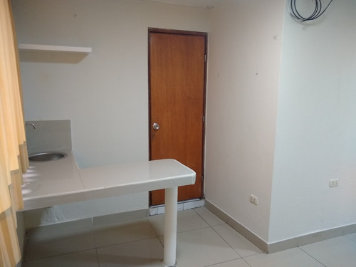 Departamento En San Borja, Mini Departamento En San Borja, Departamentos En San Borja, En Avenida Rosa Toro Cuadra 9 Cruce Con Canada Cuadra 35, Excelente Zona Comercial Todo A La Mano