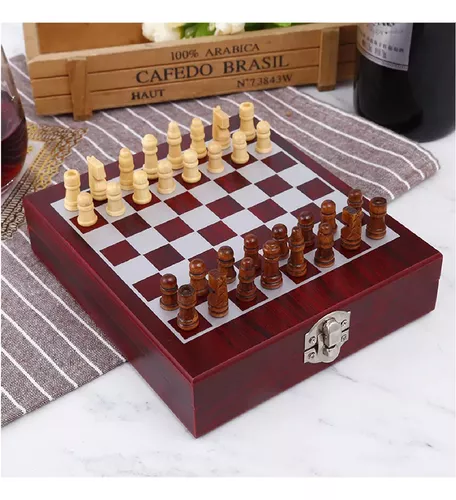 Jogo De Xadrez Madeira De Luxo Com Acessórios Para Vinho