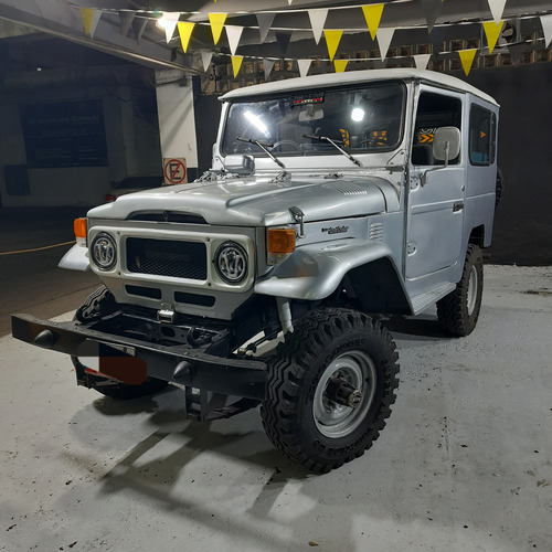 Toyota Macho 80