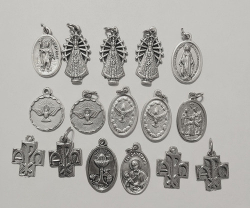 Imagen 2 de 2 de Combo Surtido De 43 Medallas Religiosas Metal