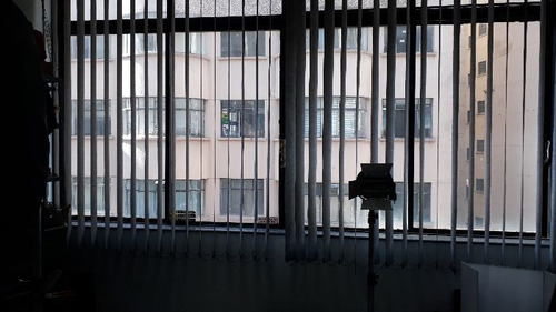Sala Comercial À Venda Na Rua Sete De Abril 125, Centro, São Paulo - Sp - Liv-8857