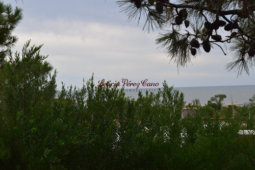 Venta Casa En Manantiales De 3 Dormitorios - Ref: 15435
