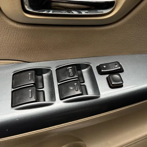 Toyota Fortuner 2.7L AT 2.7CC 2012**