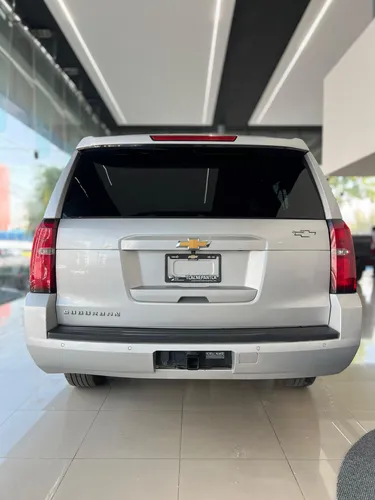 Chevrolet Suburban 5.3 V8 LT Piel 2 Fila Asientos At (B)