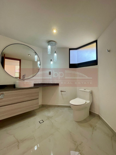 Gran Casa En Renta En Condominio En Pico De Sorata, Jardines De La Montaña, Cdmx.