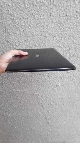 Imagem 6 de 7 de Notebook Asus Zenbook 3 Ux390 Core I7 16gb Ram 500ssd Leia