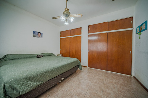 Venta. Casa De 3 Ambientes. Con Patio Y Parrilla. En San Martin. Reservada