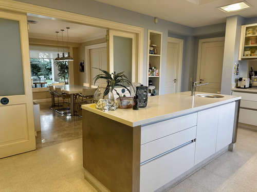 Casa En Venta En Martínez, San Isidro, G.b.a. Zona Norte