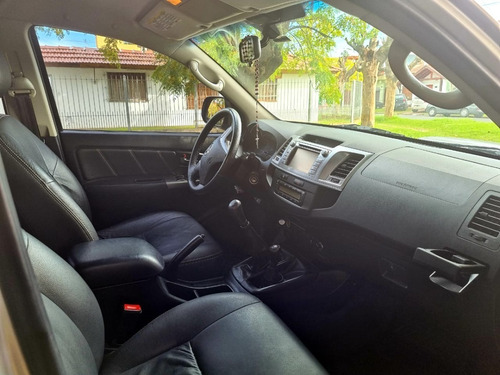Toyota Hilux 2014 Srv Mt Cuero