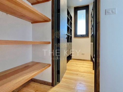 Casa En Arriendo De 3 Dorm. En Loncotraro, Villarrica.