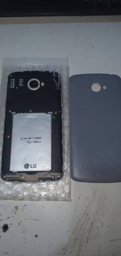 LG Q6 X220g (Usado)