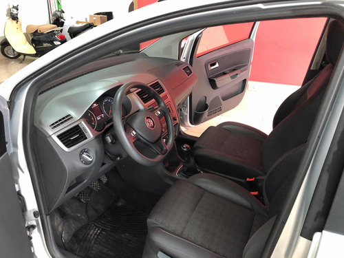 Volkswagen Suran 1.6 Trendline 2016