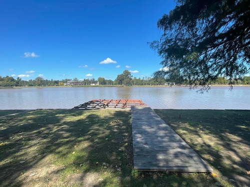 Imagen 4 de 4 de Vista Abierta Al Lago - Cube Barrio Privado Náutico