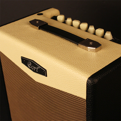 Imagen 2 de 3 de Amplificador Cm15r Black Cort