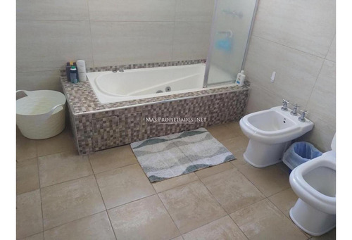 Casa En Venta En Canning Barrio Malibu