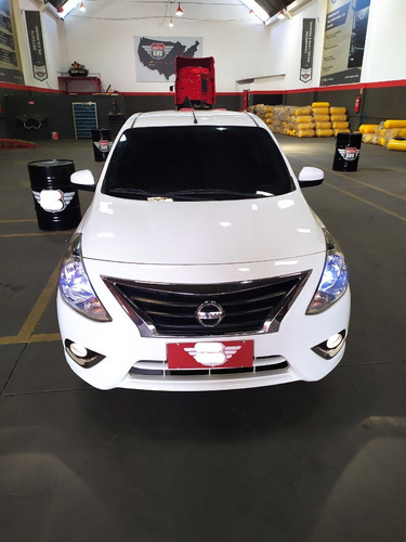 Imagem 2 de 13 de Nissan Versa 2019