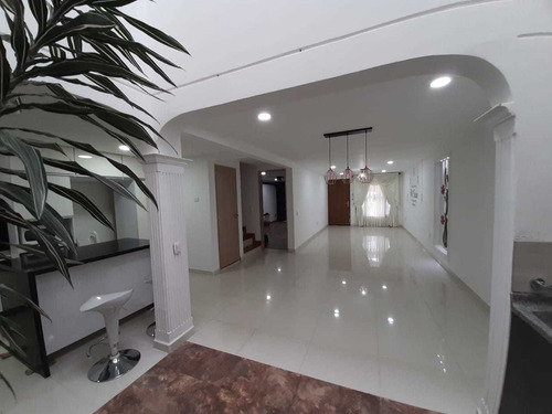 Imagen 10 de 14 de Casa En Rionegro Tres Cantos 600 Millones