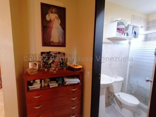 Imagen 21 de 30 de Apartamento En Venta En Cabudare Estado Lara. Centrico Y Zona Muy Tranquila. Cod # 22-27497 Para Mayor Informacion Comunicate Conmigo! 412-1498654 Profesional Inmobiliario Katty Vasquez Rentahouse Rah