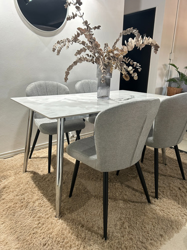 Juego Comedor Bulnes Neolith Cromo 160 + 4 Sillas Panama Gris Chenille