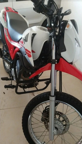 Imagem 4 de 8 de Honda Bros