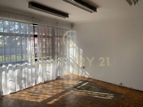 Imagen 6 de 23 de En Venta Casa Aptitud Comercial Barrio El Tenis