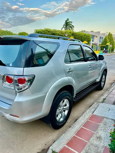 Toyota Fortuner 2.7l 4x2