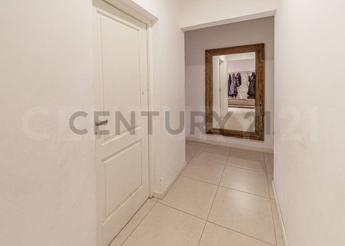 Venta Casa 5 Ambientes En 1 Planta Con Vista A La Laguna Cantón Norte, Escobar