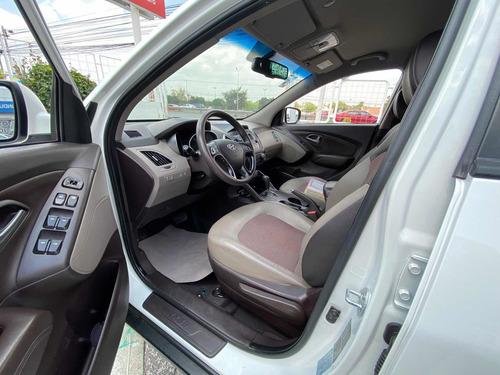 Imagen 11 de 13 de Hyundai Ix35 2015 2.0 Gls Premium At