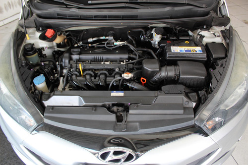 Imagem 4 de 9 de Hyundai Hb20s 1.6 Comfort Plus Automático
