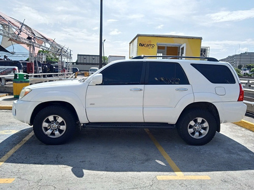 Toyota 4runner Sr5