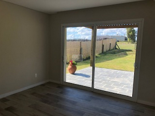 Imagen 8 de 14 de Casa En Venta De 3 Dormitorios Con Renta En Barrio Privado