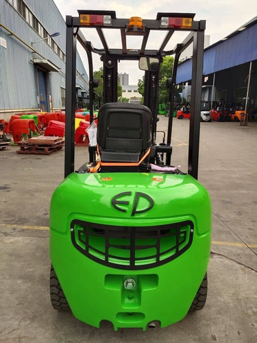 Autoelevador /montacarga 2.5 Diesel Ep Forklift