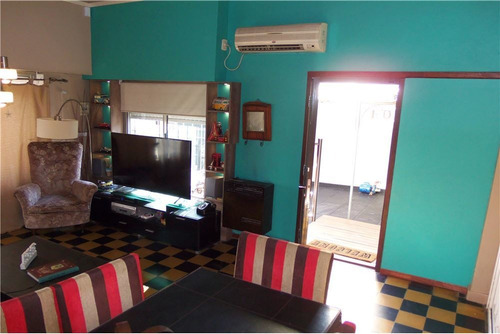 Venta Casa 5 Ambientes Cochera Quincho