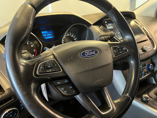 Ford Focus III 2.0 Sedan Se At6