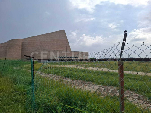 Terreno En Venta, En Av. Abraham Zabludovsky Col. Transportistas Coatzacoalcos