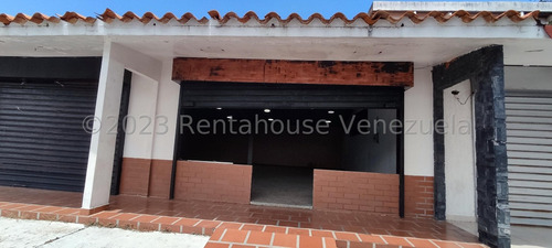 Excelente Local Comercial En Venta, Con Estratégica Ubicación En Cabudare,codigo 2 - 4 - 5484 ( Mehilyn Perez )