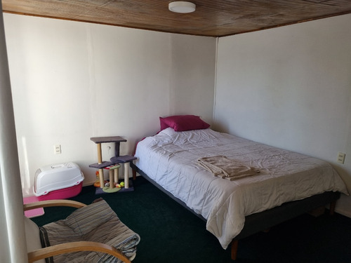 Casa Muy Bien Ubicada En Calle Principal