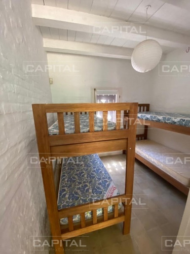 Gran Residencia En Barrio Golf Disponible En Alquiler Temporario Y Venta, Punta Del Este- Ref: 30327