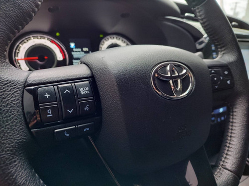Imagem 13 de 15 de Toyota Hilux 2.8 Srx 4x4 Cd 16v Diesel 4p Automático