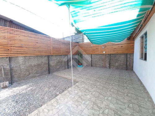 Casa En Venta De 2 Dorm. En Puente Alto, Js