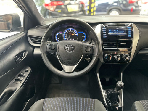Toyota Yaris 1.3 16V FLEX XL LIVE MANUAL
